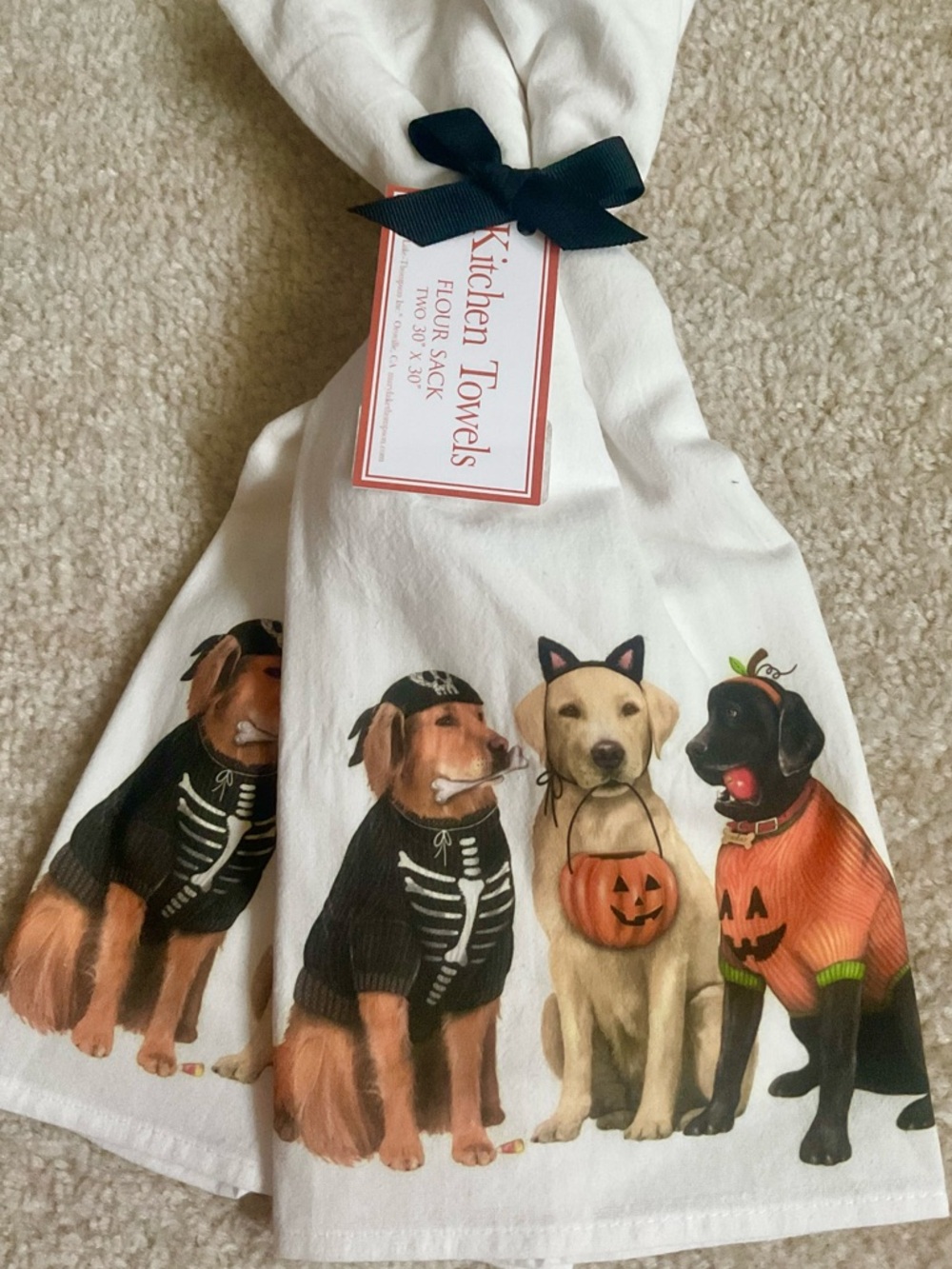 NWT Set of 2 Halloween Labrador Flour Sack Kitchen Towels